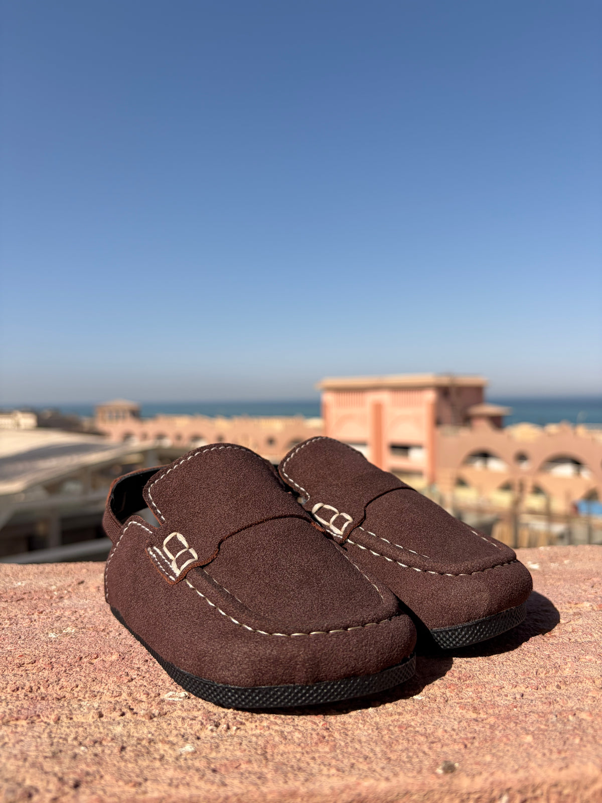 Brown slipshoe
