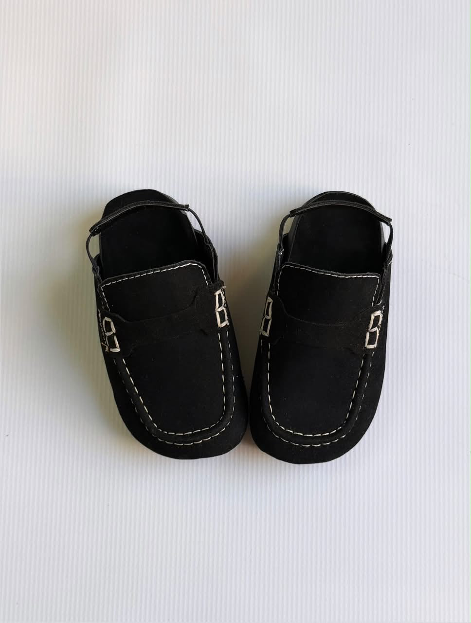 Black slipshoe